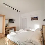 Perla 3*