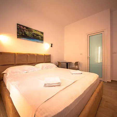 Guest house Hotel Perla Ksamil Ksamil