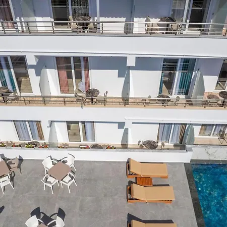 Hotel Perla Ksamil 2* Ksamil