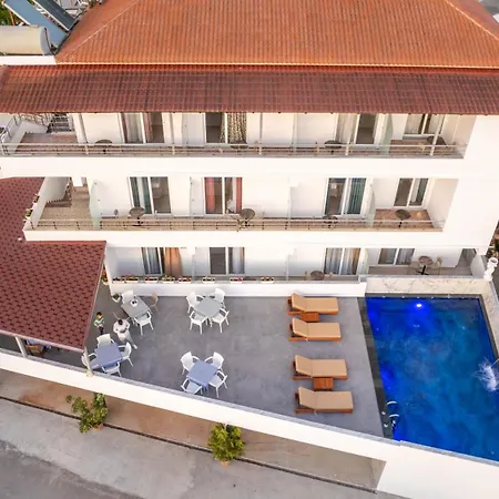 Hotel Perla Ksamil 2* Ksamil