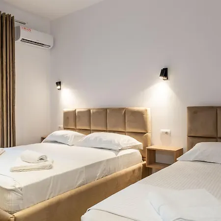 Guest house Hotel Perla Ksamil