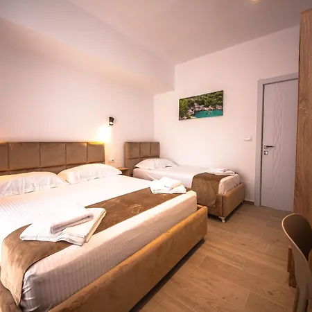 Guest house Hotel Perla Ksamil 2*