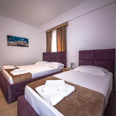 Hotel Perla Ksamil Guest house 2*
