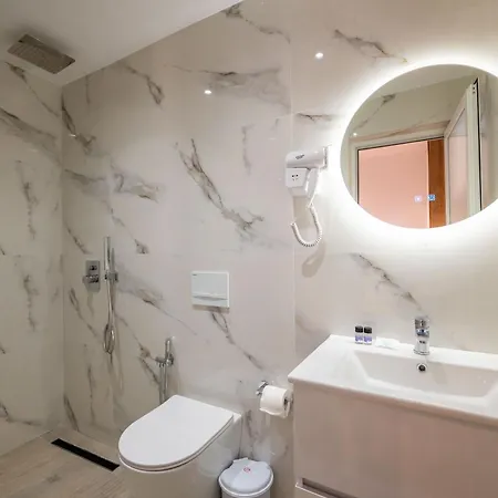 Guest house Hotel Perla Ksamil Ksamil
