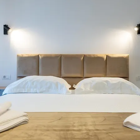 Hotel Perla Ksamil 2* Ksamil