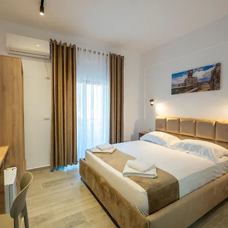 Guest house Hotel Perla Ksamil