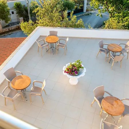 Guest house Hotel Perla Ksamil