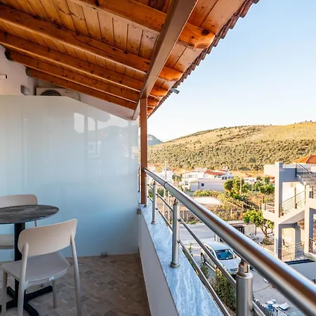 Hotel Perla Ksamil 2* Ksamil
