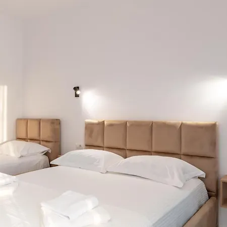 Guest house Hotel Perla Ksamil Ksamil