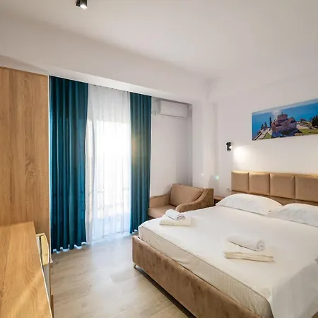 Hotel Perla Ksamil Guest house 2*