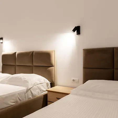Hotel Perla Ksamil Guest house 2*