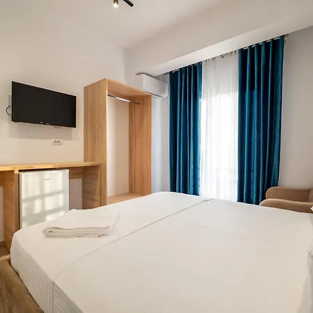 Guest house Hotel Perla Ksamil 2*