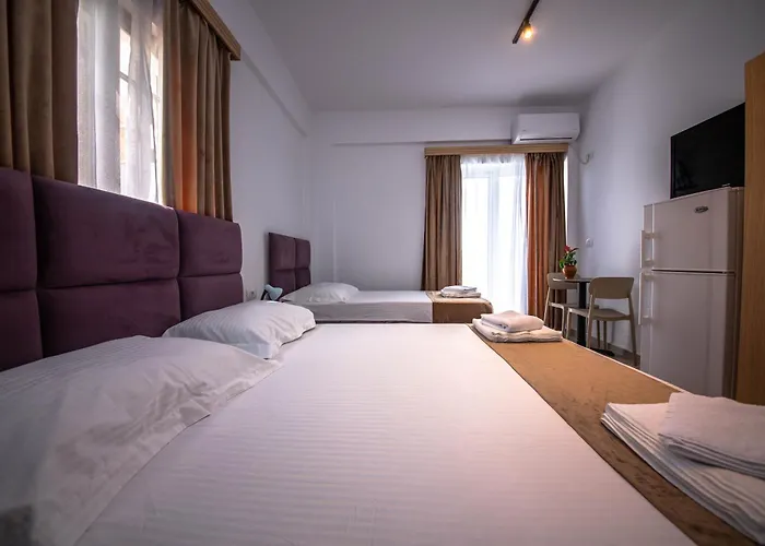 Perla Pensión Ksamil