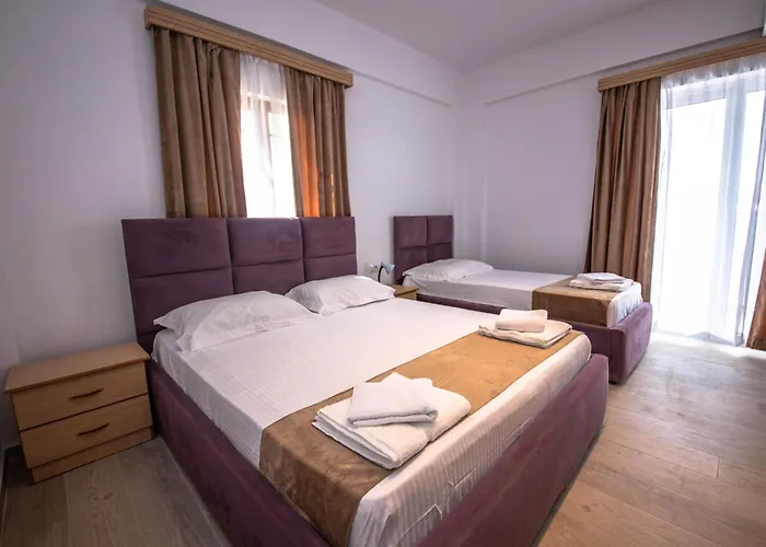 ゲストハウス Perla クサミル